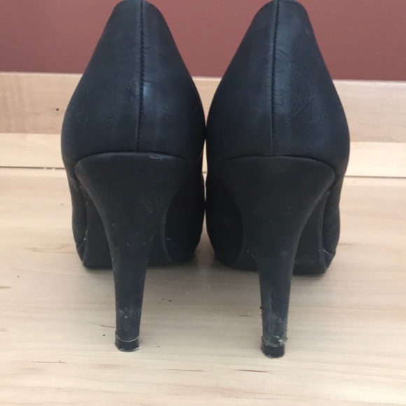 SALE 2 for $20 ๐ฅ peep toe, bow/metal & rhinestone - Picture 3 of 7
